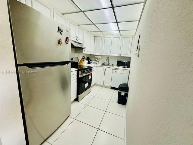 17530 NW 68th Avenue C4012, Hialeah, FL 33015