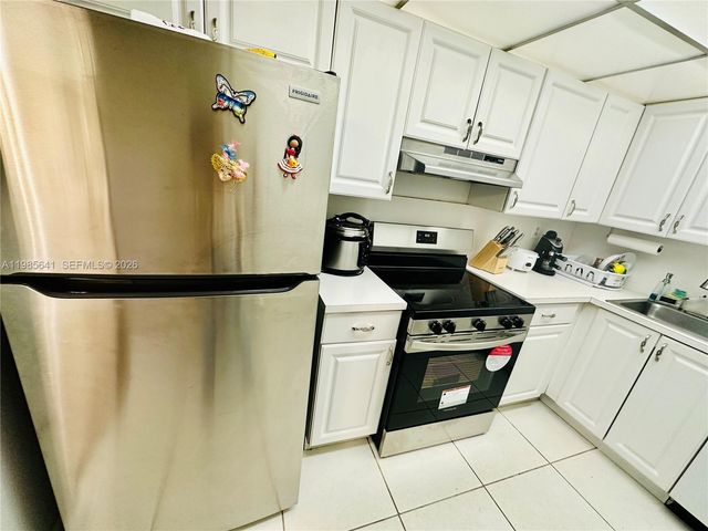 17530 NW 68th Avenue C4012, Hialeah, FL 33015