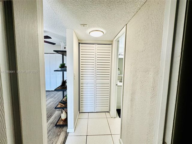 17530 NW 68th Avenue C4012, Hialeah, FL 33015
