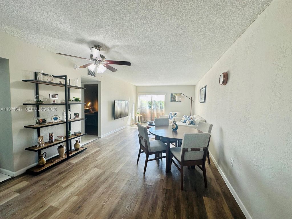 17530 NW 68th Avenue C4012, Hialeah, FL 33015