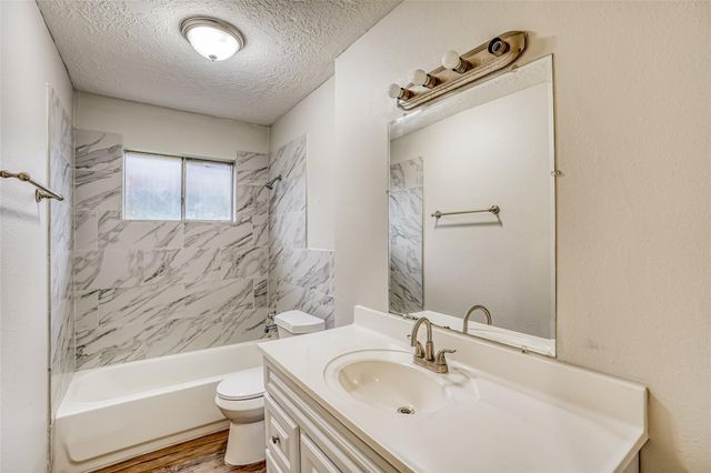 4419 Curly Oaks Drive, Houston, TX 77053