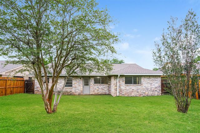 4419 Curly Oaks Drive, Houston, TX 77053