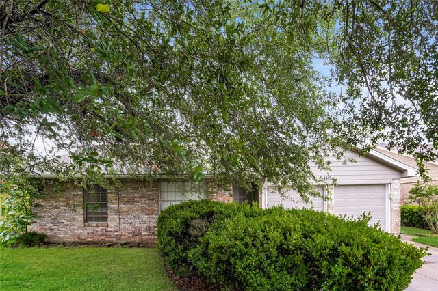4419 Curly Oaks Drive, Houston, TX 77053