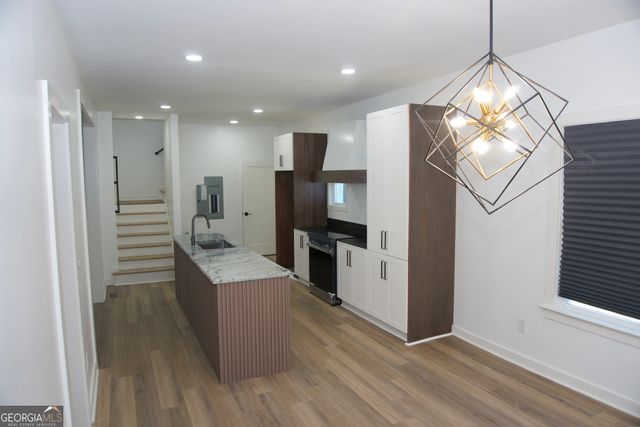 708 Rochelle Drive SW, Atlanta, GA 30310