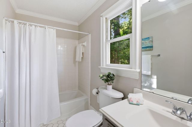 3329 Derbyshire Place, Raleigh, NC 27604