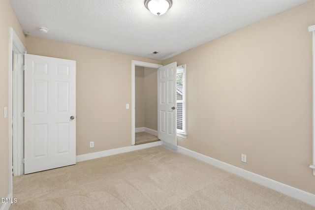 3329 Derbyshire Place, Raleigh, NC 27604