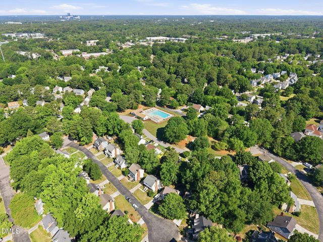 3329 Derbyshire Place, Raleigh, NC 27604