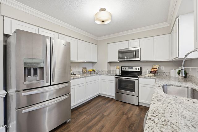 3329 Derbyshire Place, Raleigh, NC 27604