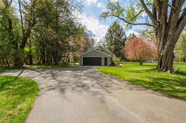 1 Creekside Road, Perinton, NY 14450