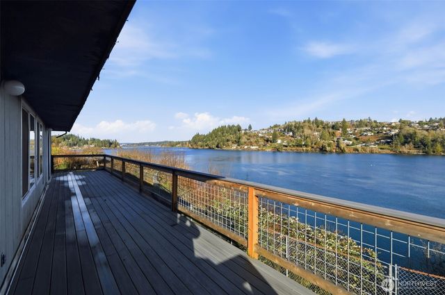 2644 Stevens Drive, Bremerton, WA 98312