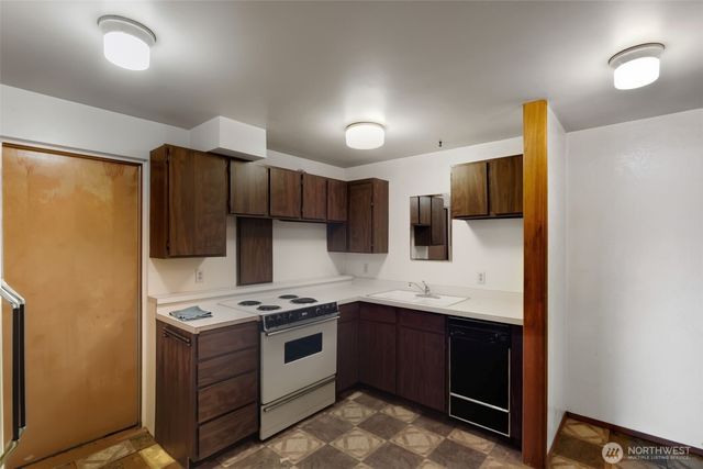 2644 Stevens Drive, Bremerton, WA 98312