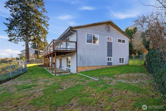 2644 Stevens Drive, Bremerton, WA 98312