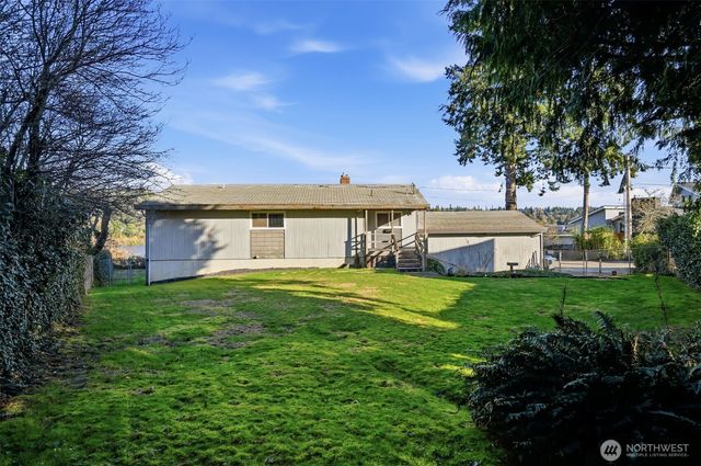 2644 Stevens Drive, Bremerton, WA 98312