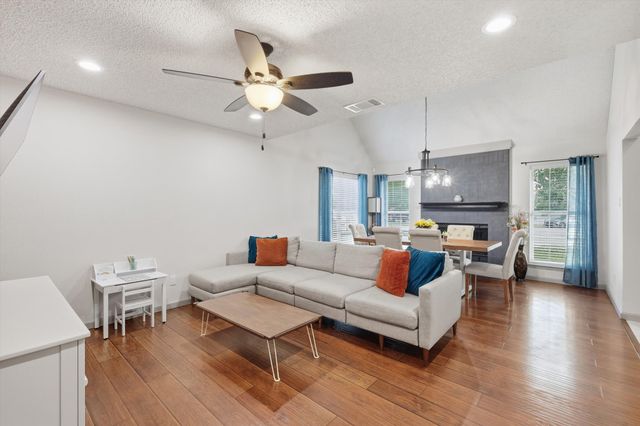 800 Colony Court, Blue Mound, TX 76131