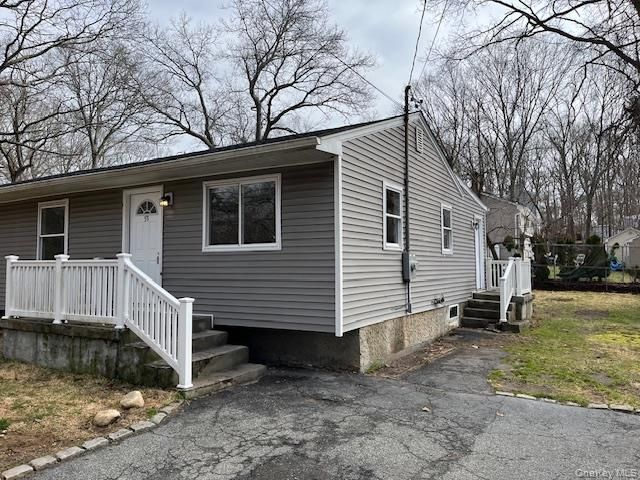 53 Hawkins Avenue, Medford, NY 11763