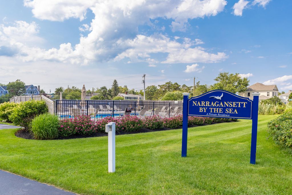 143 Beach Avenue 203, Kennebunk, ME 04043 — exterior