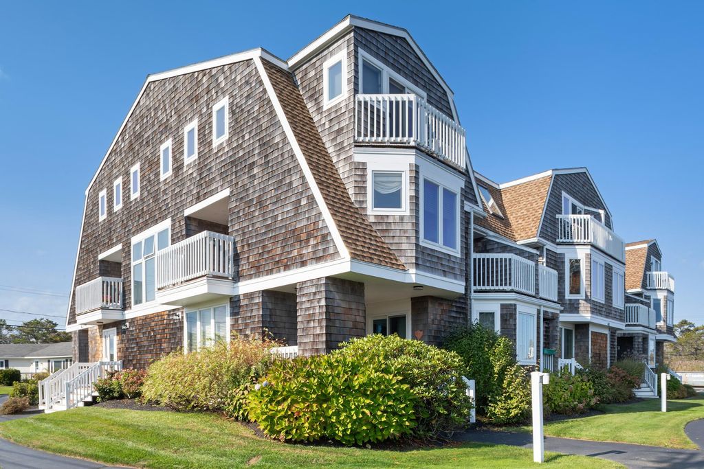 143 Beach Avenue 203, Kennebunk, ME 04043 — photo 2