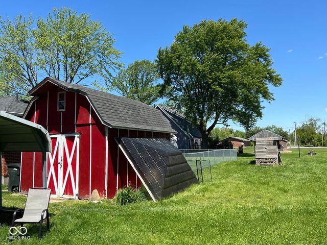 2071 S 600 W, New Palestine, IN 46163