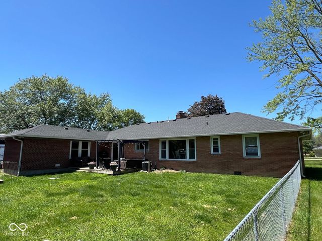 2071 S 600 W, New Palestine, IN 46163