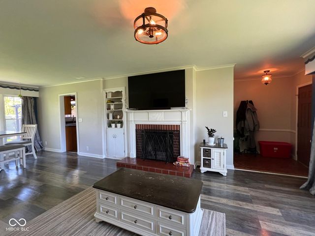 2071 S 600 W, New Palestine, IN 46163