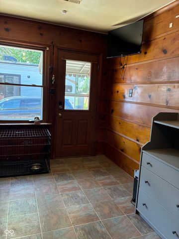 2071 S 600 W, New Palestine, IN 46163