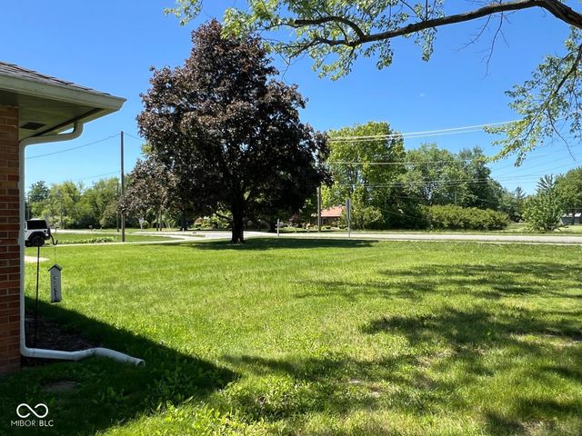 2071 S 600 W, New Palestine, IN 46163