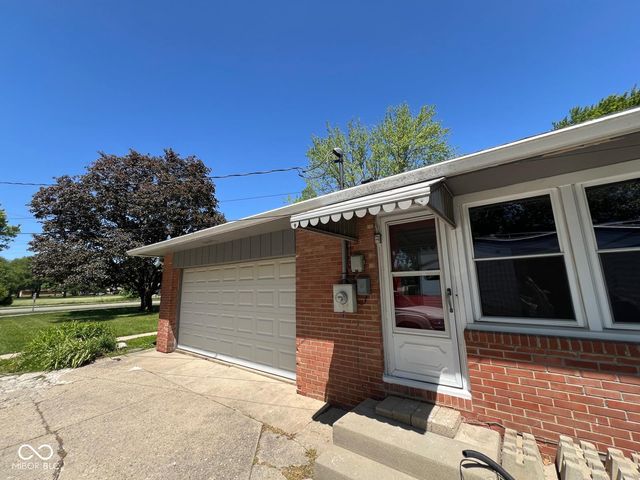 2071 S 600 W, New Palestine, IN 46163