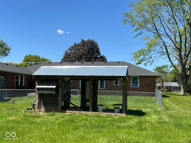 2071 S 600 W, New Palestine, IN 46163