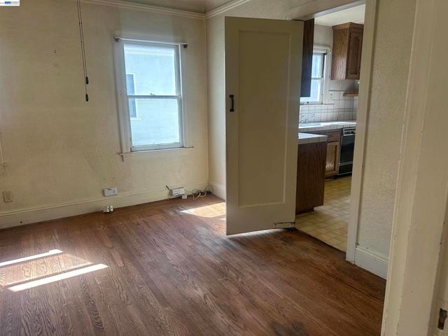 2533 Harrington Ave, Oakland, CA 94601