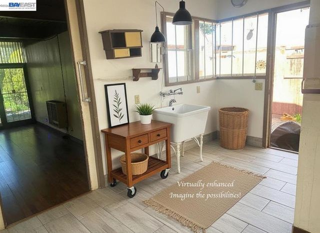 2533 Harrington Ave, Oakland, CA 94601