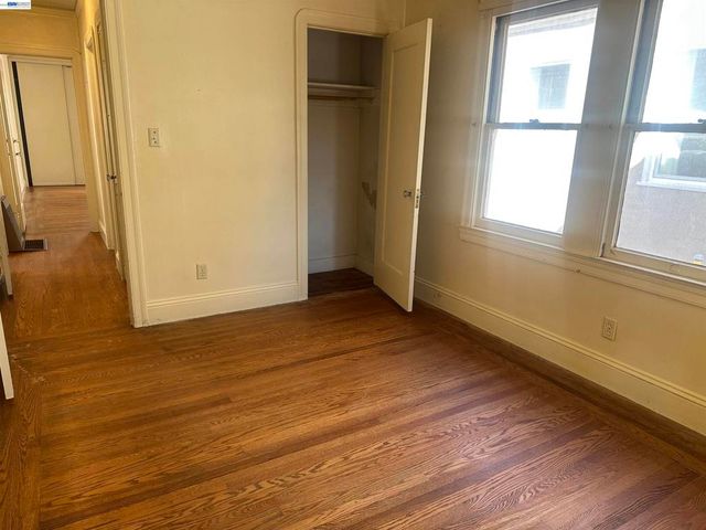 2533 Harrington Ave, Oakland, CA 94601