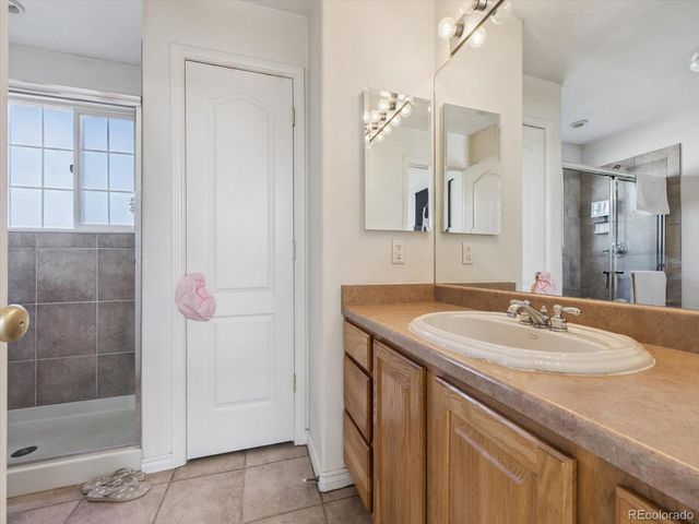 18483 E Colgate Circle, Aurora, CO 80013