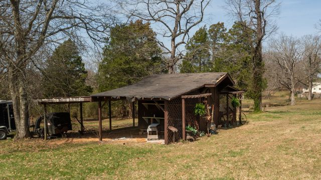 4334 Louise Rd, Cumberland Furnace, TN 37051