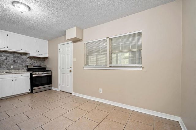 5931 Westhaven Drive S, Mobile, AL 36608