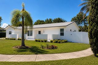 11011 SW 162nd Ter, Miami, FL 33157