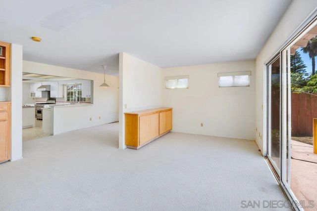 9520 Poole St, La Jolla, CA 92037