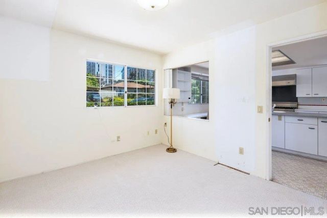 9520 Poole St, La Jolla, CA 92037