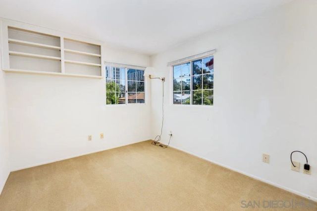 9520 Poole St, La Jolla, CA 92037