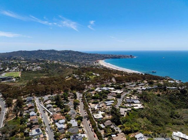 9520 Poole St, La Jolla, CA 92037