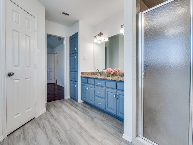 4905 Arborgate Drive, Arlington, TX 76017