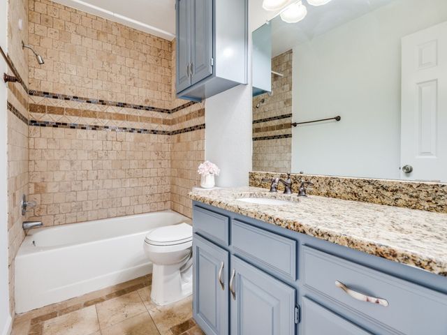 4905 Arborgate Drive, Arlington, TX 76017