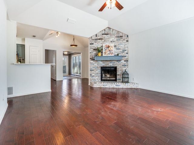 4905 Arborgate Drive, Arlington, TX 76017