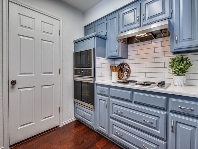 4905 Arborgate Drive, Arlington, TX 76017