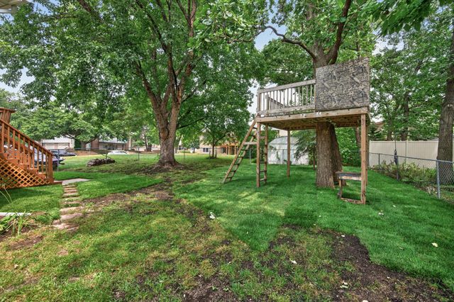 10665 Hummingbird Street NW, Coon Rapids, MN 55433