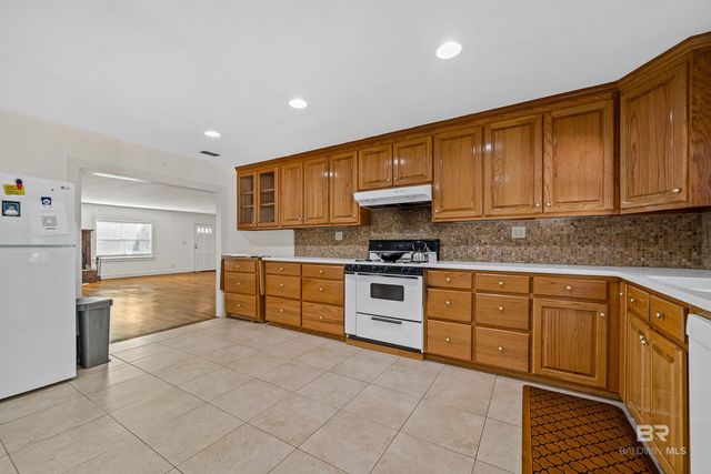 9350 Tompkins Road, Stockton, AL 36579