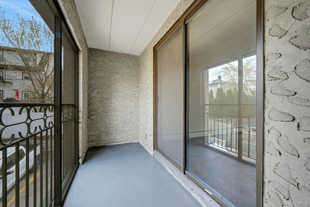 2 Park Avenue 1B, Eastchester, NY 10709