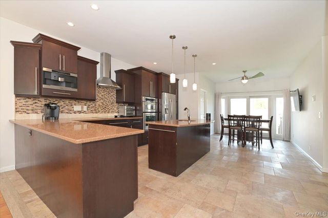 46 Scott Street, Massapequa Park, NY 11762