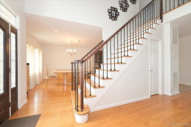 46 Scott Street, Massapequa Park, NY 11762