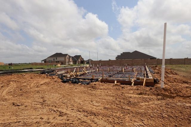 12421 Mead Grove Drive, Texas City, TX 77591