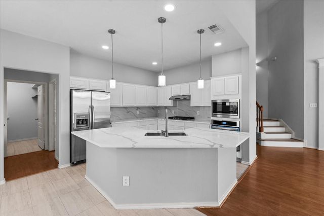 3914 Clarestone Drive, Pearland, TX 77584